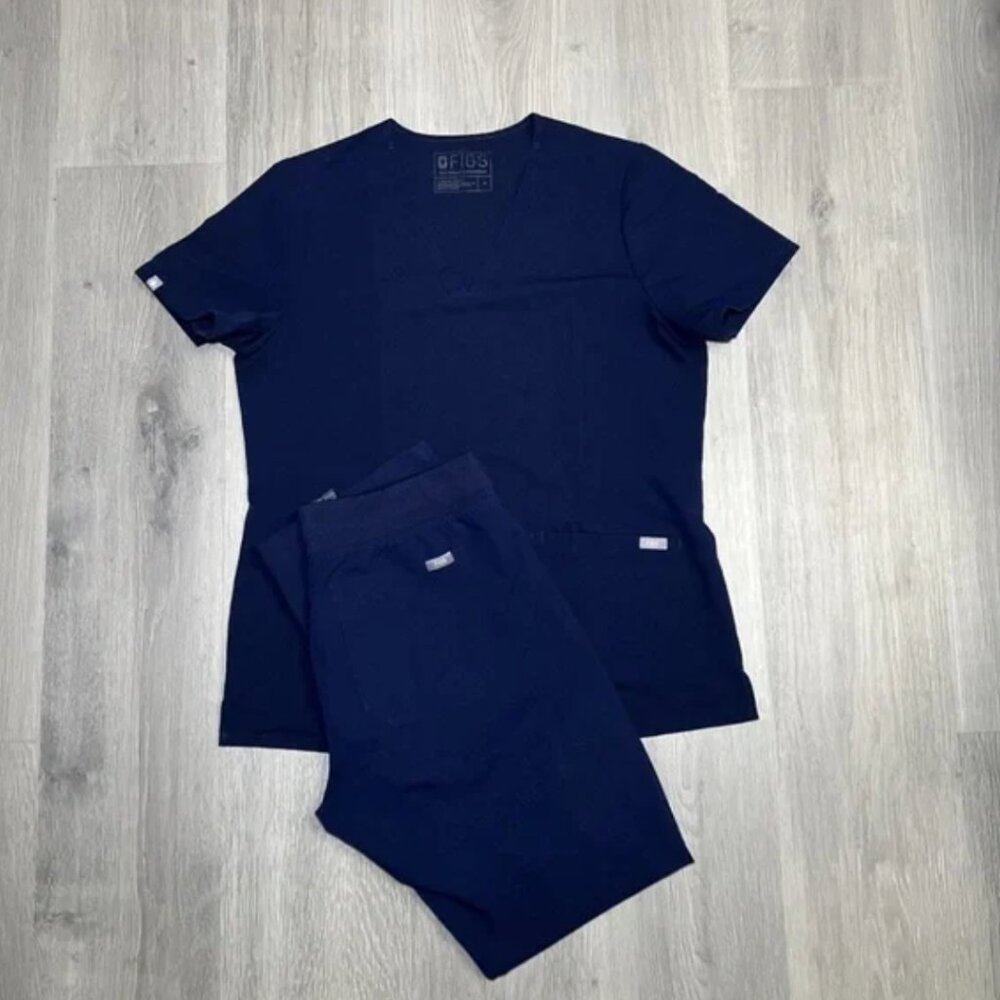 Figs Technical Collection in Deep Blue (Medium)